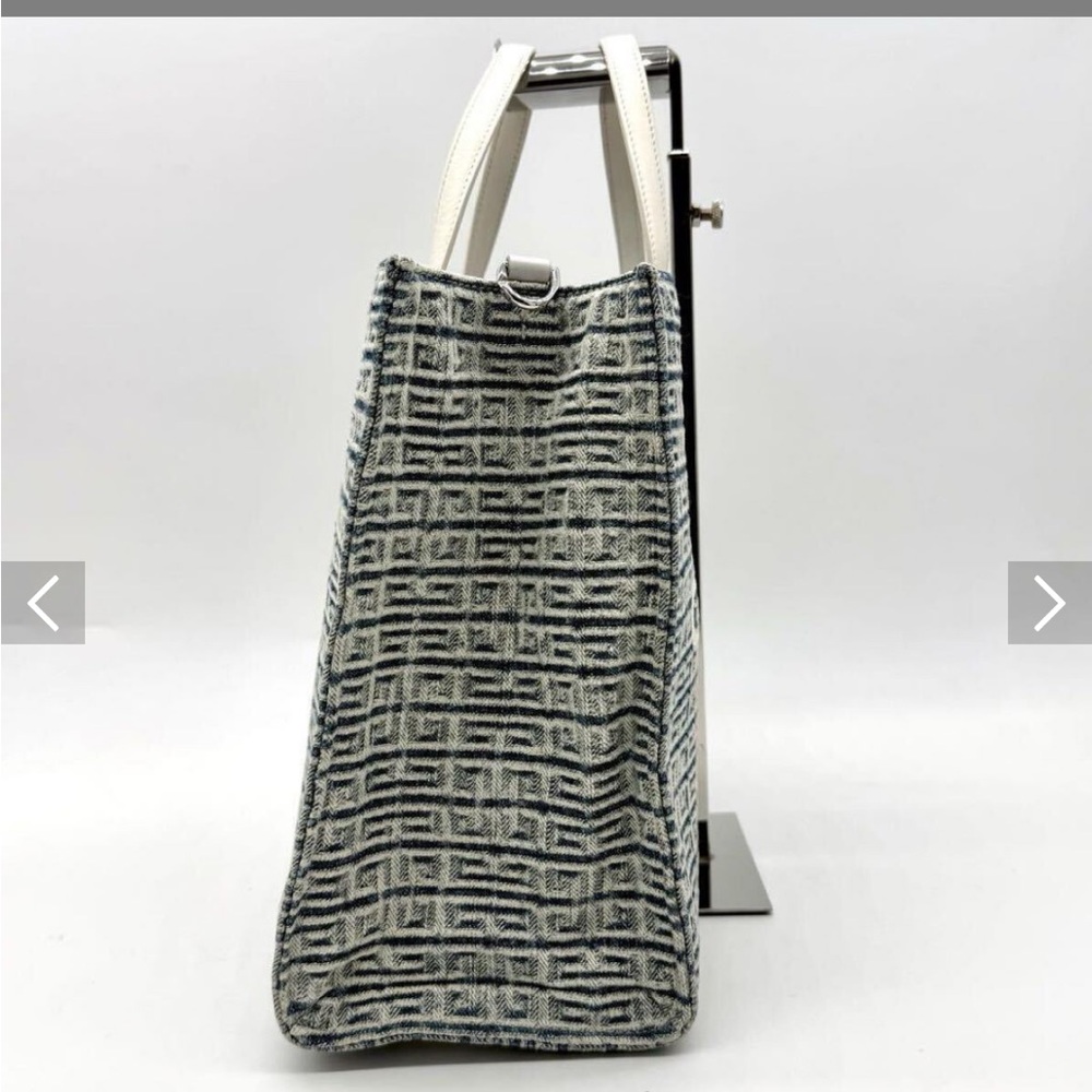 HOLD-HOLD Givenchy Woven Blue denim and White Handbag - Picture 8 of 10
